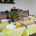 Couette-café Stareczka - Z Balkonami I Widokiem Na Dobry Dzien, Zabierz Pupila