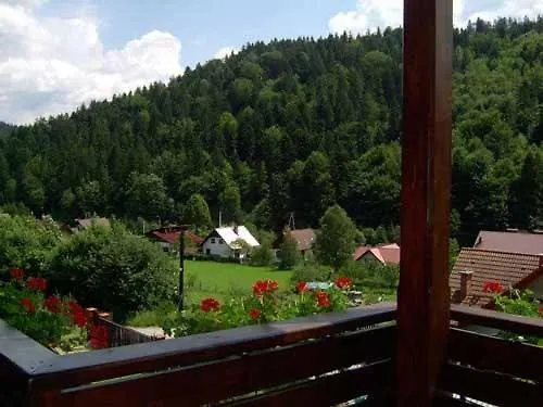 Stareczka - Regionalny Wystrój, Domowa Atmosfera Bed and breakfast 3*